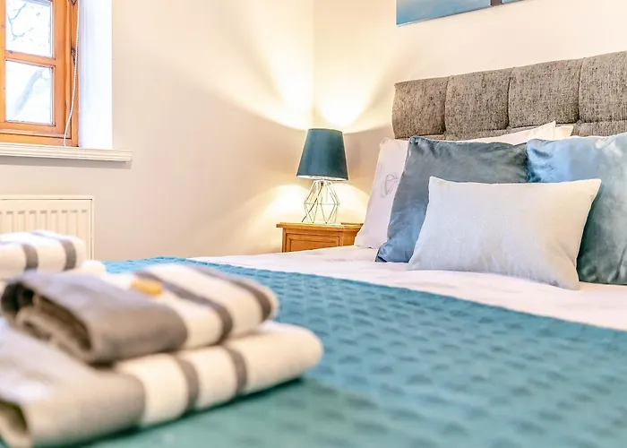 Two - Uk41162 Holiday home